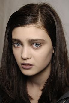 クロエのショーの舞台裏にてディアナ・モルドヴァン 2007年度秋季