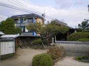 立像を安置する『水子地蔵尊』の堂
