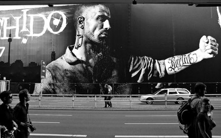 街路の壁に描写されたその肖像 ～ ベルリン