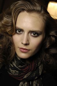 ダイアン・フォン・ファステンバーグのショーの舞台裏にてヤナ・カルポワ 2008年度秋季
